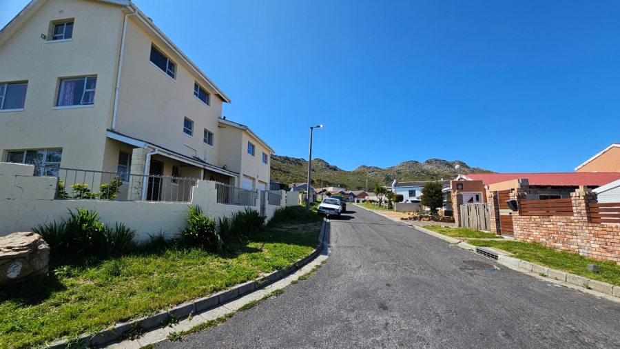 7 Bedroom Property for Sale in Ocean View Western Cape